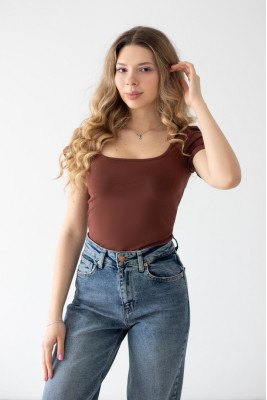 Футболка жіноча